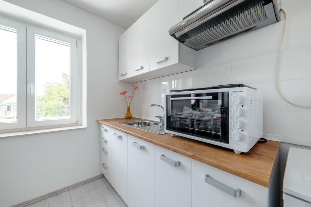 Apartments Nada Tribalj Eksteriør billede